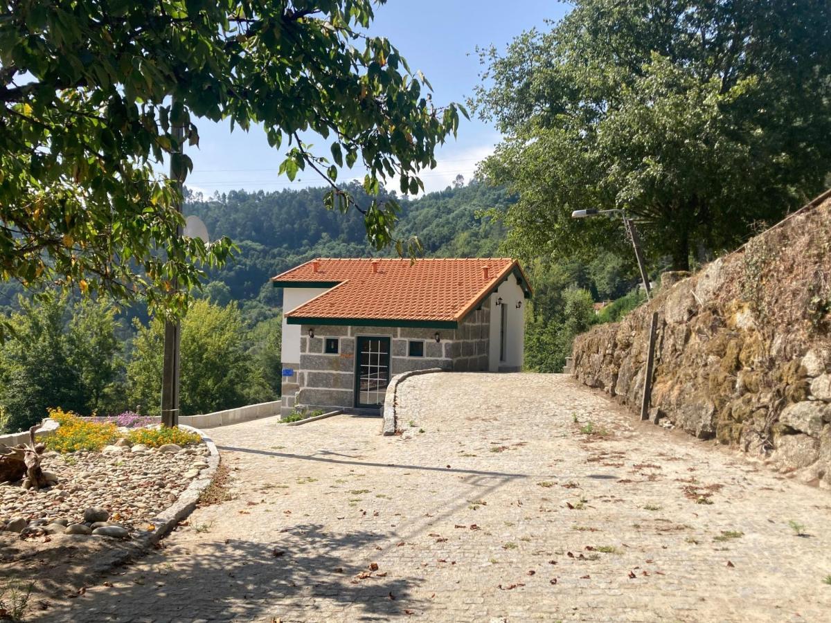 Quinta De Varzielas - Agroturismo Castelo de Paiva Exteriör bild
